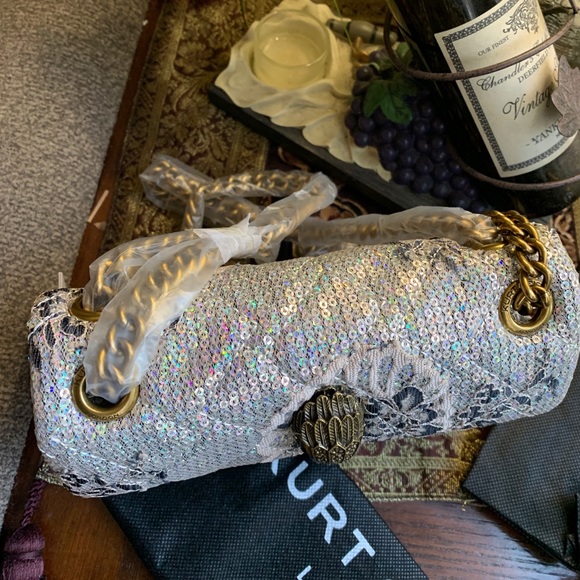 SOLD⛔️KURT GEIGER LONDON INBEDED Sequins floral Magnetic Flap Crosby/Shoulder - Picture 10 of 17